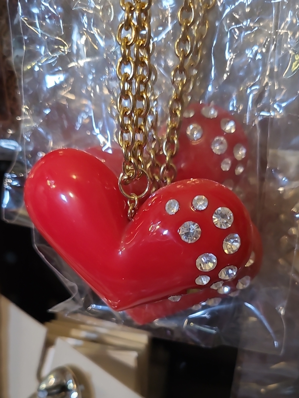 BRAND NEW Heart Necklace
